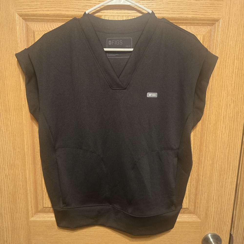 FIGS Raleigh Relaxed V-Neck Cap Sleeve Scrub Top Black Sz Medium